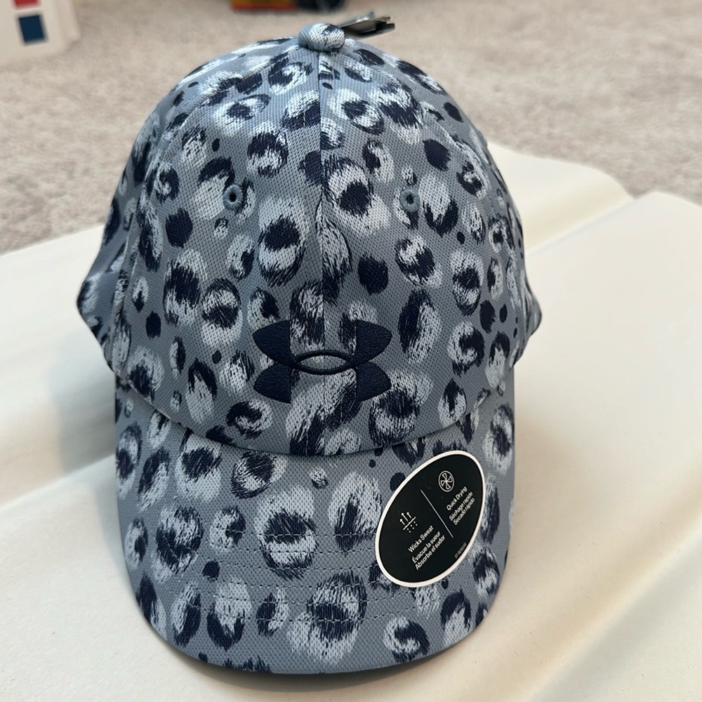 NWT Under Armour Girls (Youth) UA Wordmark Hat.